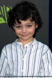 grande Max Burkholder - full-max-burkholder-241127904