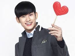 Hasil gambar untuk foto kim soo hyun