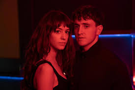 Daisy Edgar-Jones Praises Generosity of Co-Stars Paul Mescal, Glen Powell, Sebastian Stan