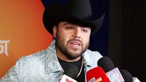 Gerardo Ortiz y Regulo Caro se apoderaron del Bélico Fest en California