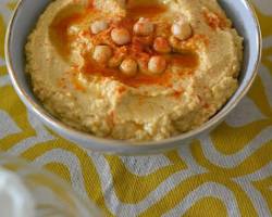 Image de Plats à base de sésame : houmous, pain au sésame