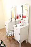 Dressing Table Mirror with Mirrored Wings - White:.uk