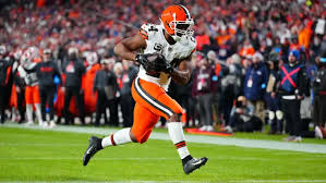 NFL Star Nick Chubb's Uncertain Future in Free Agency