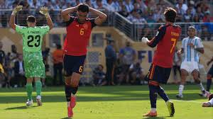 España - Argentina: Ocasión de Mikel Merino (0-0) | Mundial 2026 | Ver vídeo