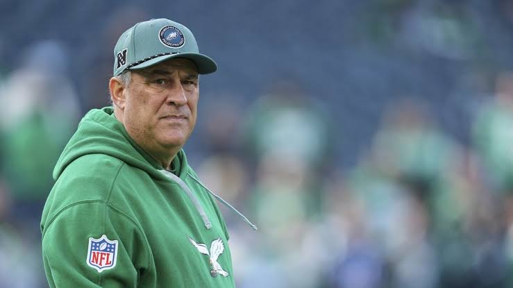 Vic Fangio offers a comment on the Eagles and Dolphins that, while obvious, still manages to be enlightening. nhathung