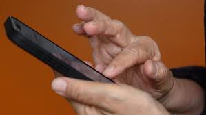 Le succès de «Référendum Citoyen», cette nouvelle application censée redonner la parole aux Français