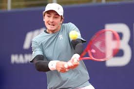 João Fonseca vai abrir temporada da grama no ATP 500 de Halle