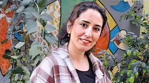 فروغ خسروی، معلم به ۱۵ سال حبس محکوم شد