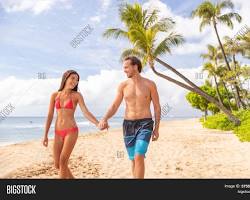 person relaxing on a beach in Hawaiiの画像