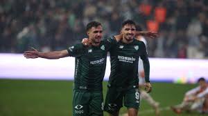 Bursaspor, galibiyet için sahada