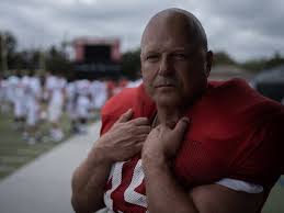 Michael Chiklis on "The Senior": A Redemption Story