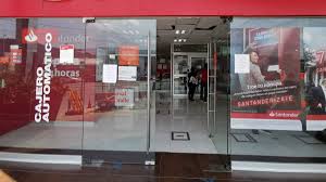 Banco Santander reportó que tuvo fallas en su aplicación y sitio web y usuarios los tunden en redes