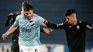 Nacional y Racing: El duelo del Torneo Apertura en el escenario de la liga nacional