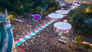 Vienna rolls out the Turquoise Carpet for spectacular Opening Ceremony