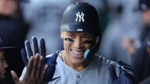 Aaron Judge Blasts 469-Foot Home Run in Kansas City