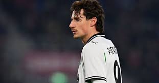 Sassuolo, mina vagante Nzola per Grosso. Le prove di formazione: da Pinamonti a Doig
