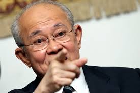 Tengku Razaleigh Hamzah the former finance minister of Malaysia has some strong opinions about the 2014 Malaysia budget and its impact on future growth ... - Tengku-Razaleigh-Hamzah