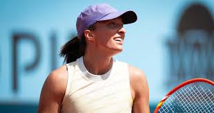 Iga Świątek in action