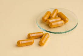 Medicamentos e suplementos de cúrcuma podem trazer riscos; entenda
