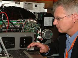 IdaTech Senior Vice President Engineering, Bill Pledger, demonstrating the ... - ida01