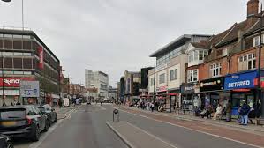 Bromley High Street stabbing: Four taken to hospital — BBC