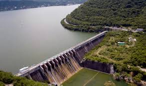 Lluvias causan estragos por inundaciones, pero ayudan a subir al 73% nivel del Cutzamala