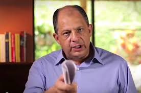 El candidato presidencial del PAC, Luis Guillermo Solís, considera que Johnny Araya no merece la oportunidad de gobernar Costa Rica, tal como lo solicita en ... - Elecciones_2014-Luis_Guillermo_Solis-PAC-Johnny_Araya-PLN_LNCIMA20131031_0152_27