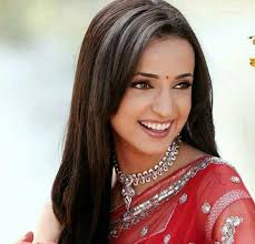 Sanaya Irani as Khushi Singh Raizada/gupta. A bubbly Girl 24 yrs old ! Married To Arnav singh Raizada , but it did not worked so she wants to open option in ... - Sanaya_Irani_20120814020847