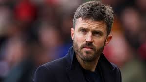 Un cotizado entrenador de la Premier League es el «principal candidato» para competir con Michael Carrick por el banquillo del Manchester United