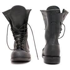 Résultat de recherche d'images pour "combat boots men"