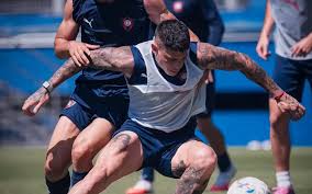 Gustavo Costas tiene el equipo definido para el duelo ante Sportivo 2 de Mayo