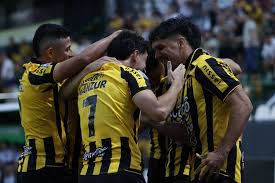 ¡Guaraní Lidera el Clausura! Goleada Épica y Emoción en Paraguay - Imagen principal del artículo