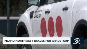 Avista prepares for windstorm as thousands brace for power outages