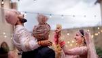 Virat Kohli unpatriotic, marry Anushka
