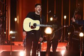 Watch Matt Corby Join Mumford & Sons On Stage in Melbourne