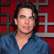 At one of the last shows of his monthlong residency at Feinstein&#39;s at the Regency last week, erstwhile O.C. star Peter Gallagher charmed the captivated ... - 05_gallagher_lgl
