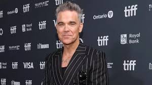 Robbie Williams issues health warning after suffering concerning 'side effect' from weight loss jab