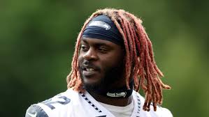 Bears Linked to Veteran Pass Rusher Before Divisional Game vs. Rams