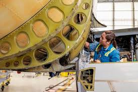 Alaska Airlines Expands Military Program & Unveils New Business Class