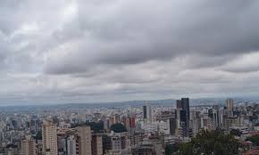 Mais chuva em BH? Confira a previsão deste sábado (7/2)