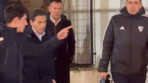 El Sevilla se asoma al abismo y la afición estalla: "¡Señores, nos vais a mandar a Segunda!"