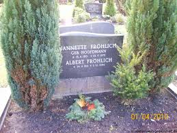 Grab von Albert Fröhlich (24.11.1911-02.10.1994), Friedhof Norden ...
