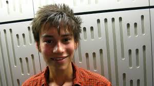 For Monday&#39;s Global Hit, Alex Gallafent looks at online sensation Jacob Collier, a young Englishman who loves to sing and arrange. - Jacob_Collier-e1346097252128