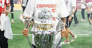 Medina deja Estudiantes para unirse a Botafogo: El fin de una novela en el mercado de pases