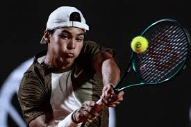 Tenista goiano ganha elogios de João Fonseca antes de estreia no torneio de simples do Rio Open