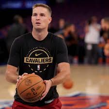 It only took one half for Sam Merrill to show Cavaliers how irreplaceable he is