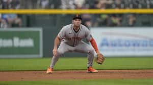 Casey Schmitt Anchors Giants Infield Amid Chapman Injury