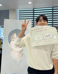 송중기