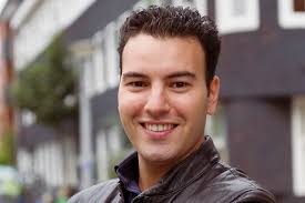 Mohammed Chaara is een Nederlandse acteur en presentator van Marokkaanse afkomst, geboren te Amsterdam op 16 augustus 1980. - arton2411
