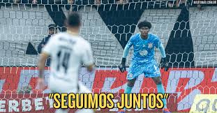 Hugo Souza relembra dois anos da estreia pelo Corinthians e projeta futuro ambicioso no clube
